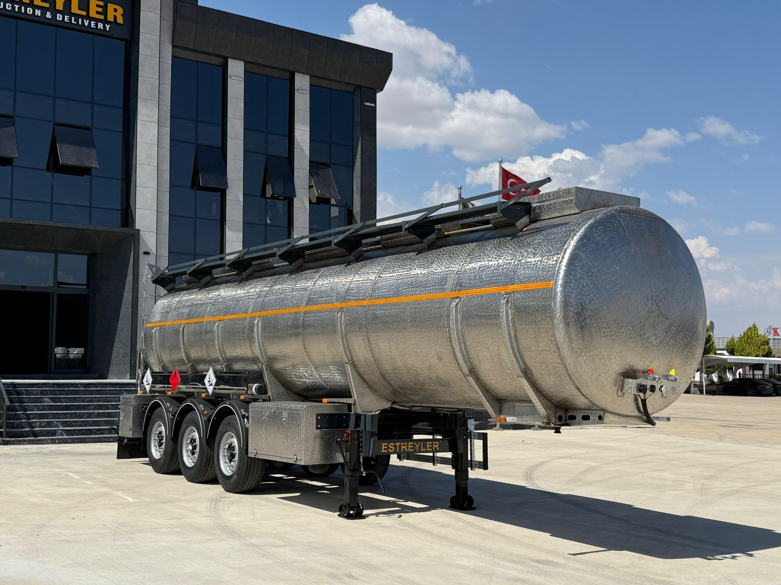 Krom Tanker